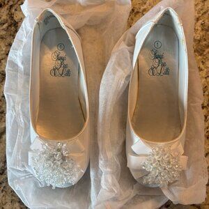 Swea Pea & Lilli Girls' White Crystal Bow Dress Flats